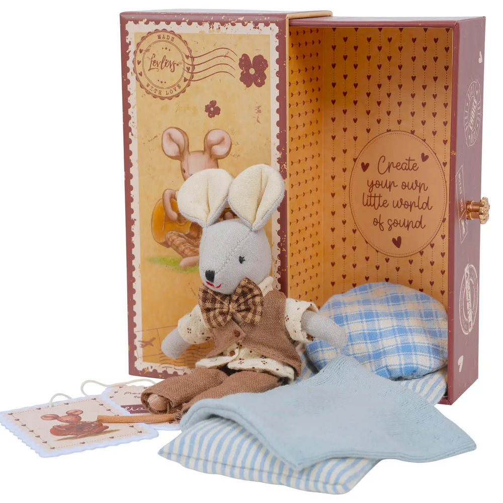 Levlovs Mouse Liam in Stamp Holder Box with Bedding